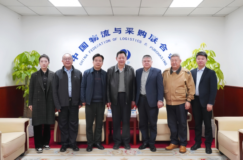 余平、楊國(guó)棟會(huì)見銀川市交通局副局長(zhǎng)文風(fēng)一行